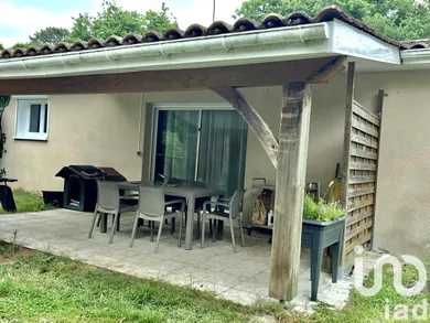 House in Vensac (33590)