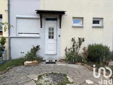 Maison à Les Essarts-le-Roi (78690)