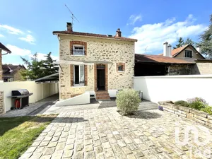 Maison traditionnelle à Mennecy (91540)