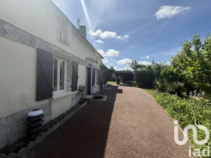 House at Saints-en-Puisaye (89520)