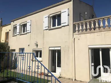 Village house at Esnandes (17137)