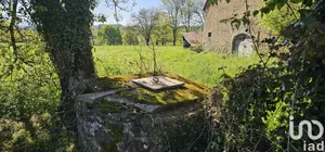 Grange à Pleaux (15700)