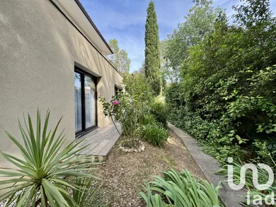 Architectural house at Castelnau-le-Lez (34170)