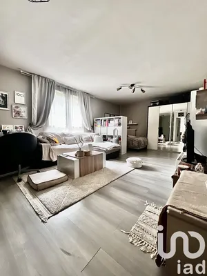 Apartment at Brétigny-sur-Orge (91220)