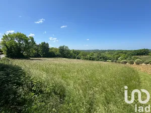 Land at Nadillac (46360)