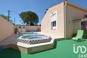 House at Sainte-Valière (11120)