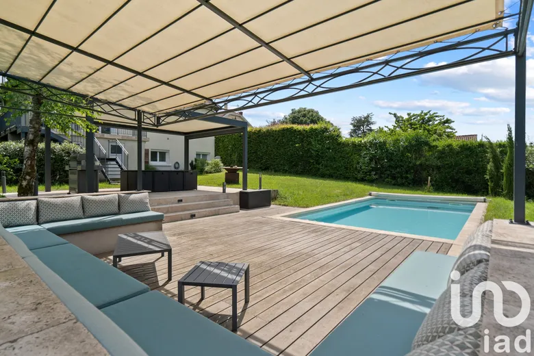 Maison 6 pièces 251 m² · à Dardilly · 251 m² · 838 000 €