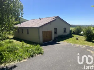 House at Saillant (63840)