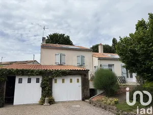 House at Chauvé (44320)