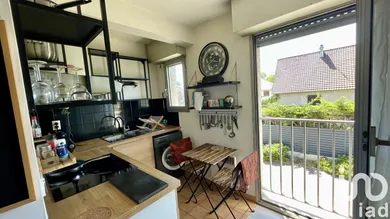 Studio à Noisy-le-Grand (93160)