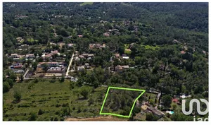 Building plot at Saint paul en foret (83440)
