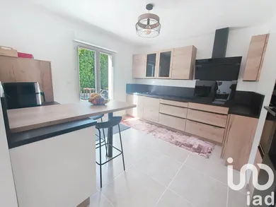 Village house at Sermaise (91530)