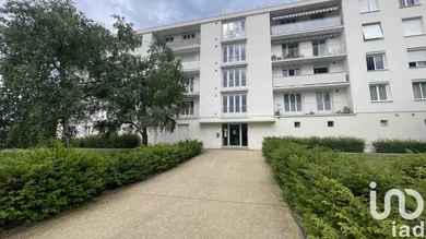 Apartment at Saint-Cyr-sur-Loire (37540)