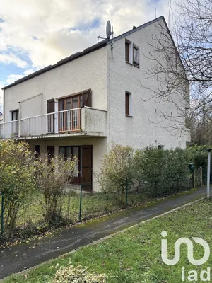 Duplex at Ozoir-la-Ferrière (77330)