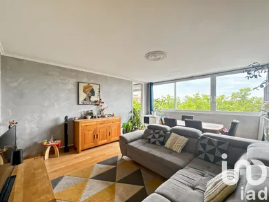 Apartment in Massy (91300)