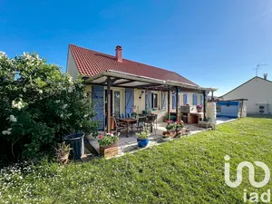 House at Muids (27430)
