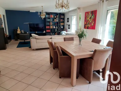 Maison d'architecte à Saint-André-des-Eaux (44117)