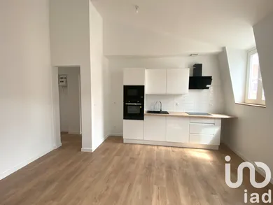 Apartment in Lille (59800)