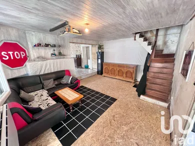 Maison de ville à Montjean (16240)