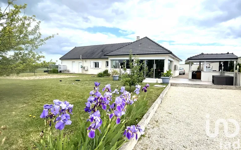 Maison 7 pièces 157 m² · à Chamoy · 157 m² · 258 000 €