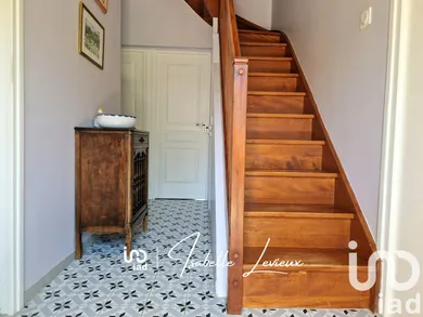 Maison traditionnelle à Auteuil Le Roi (78770)