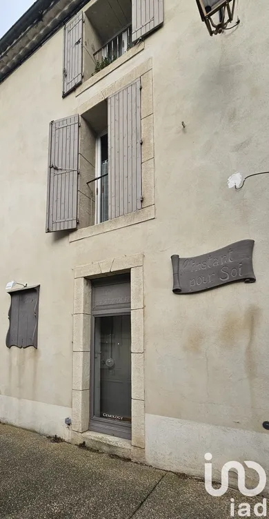 Appartement à Eyragues (13630)