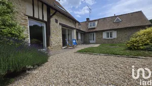 Mansion at Croisy-sur-Eure (27120)