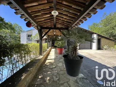 Maison d'architecte à Mercuès (46090)