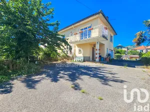 House at Millau (12100)