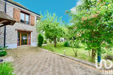 House in Favières (77220)