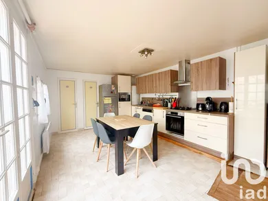 Traditional house at Beaudéduit (60210)