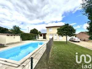 Traditional house at Comps (30300)