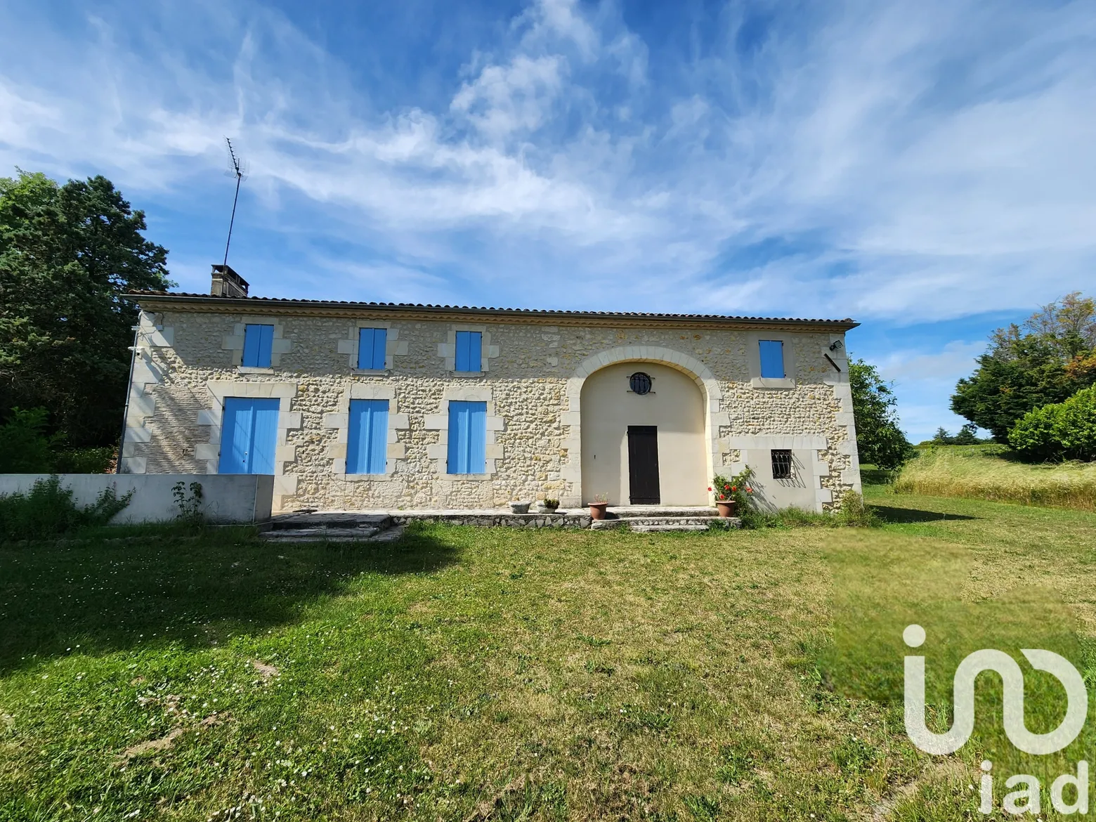 Vente maison à Saint-Palais (33820) : maison 5 pièces 220 m² - 2106408 — 2