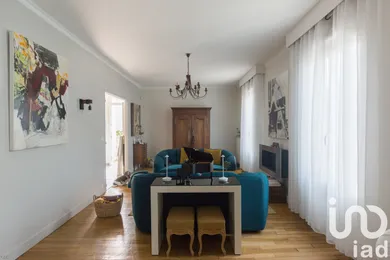 Detached house in Villeneuve le roi (94290)