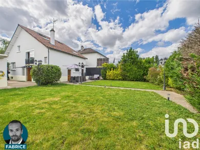 Maison à Créteil (94000)