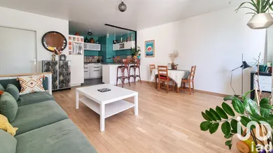 Apartment at Nanterre (92000)