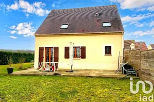 Maison traditionnelle à Sainte-Gemme-Moronval (28500)