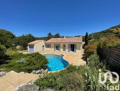 House at Allemagne-en-Provence (04500)