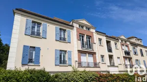 Apartment at Saint-Germain-en-Laye (78100)