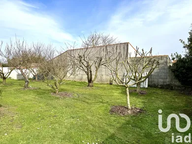 House at Saint-Xandre (17138)