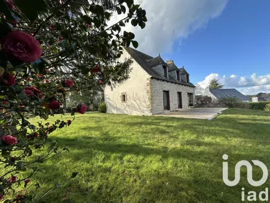 House at Le Vieux-Marché (22420)