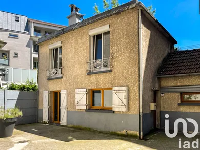 Duplex at Rosny-sous-Bois (93110)