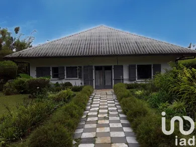 Domaine à Le Brulé (97400)