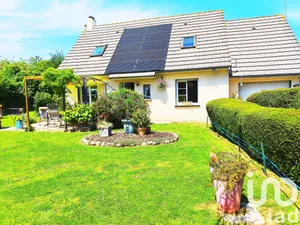 House at HELLEVILLE (50340)