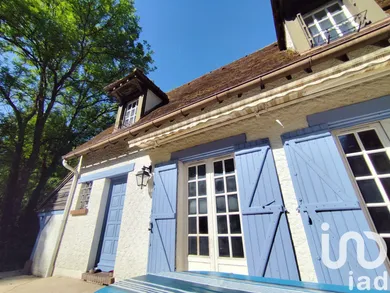 House at Saint-Augustin (77515)