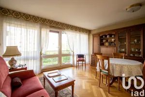Apartment at Bois-d'Arcy (78390)