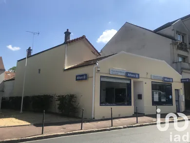 Building at Montgeron (91230)