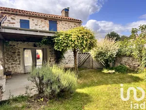 Maison de campagne à Landeronde (85150)
