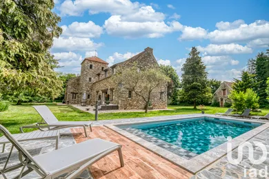 Mansion at Le Plessis-Feu-Aussoux (77540)