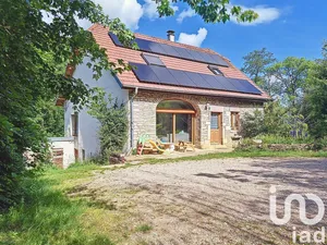 Traditional house at Taxenne (39350)